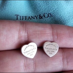 Return to Tiffany Mini Heart Tag earrings